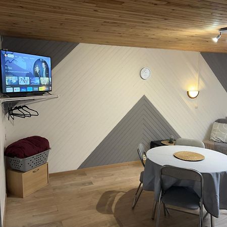 Au Bouquet Troyen - Wifi - Calme Et Tranquillite Apartment Троа Екстериор снимка