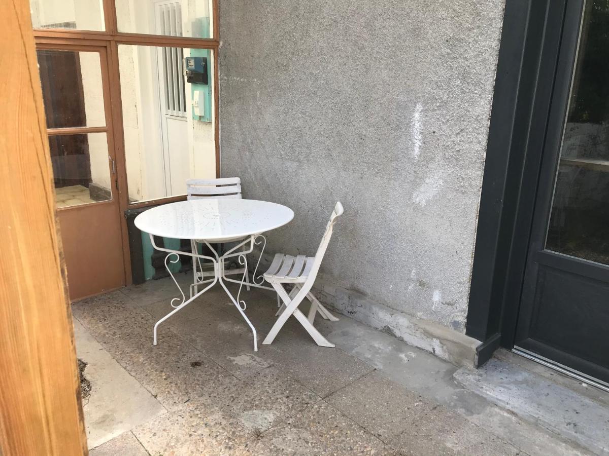 Au Bouquet Troyen - Wifi - Calme Et Tranquillite Apartment Троа Екстериор снимка