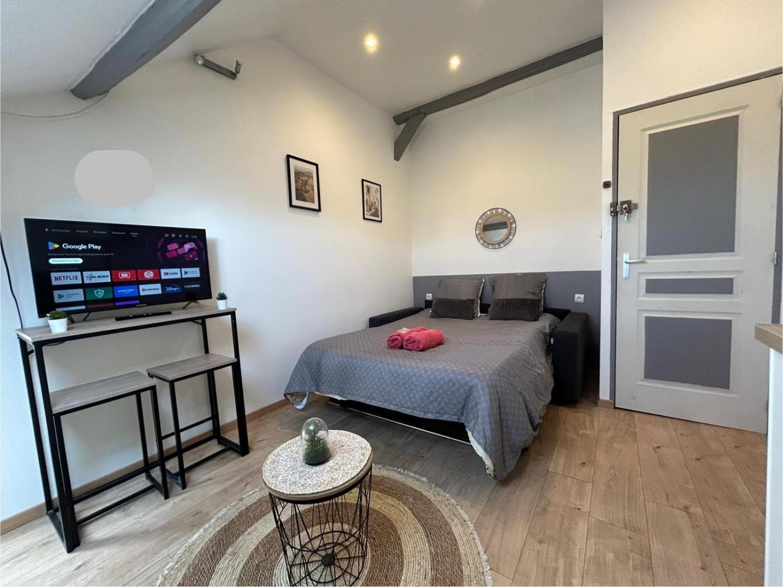 Au Bouquet Troyen - Wifi - Calme Et Tranquillite Apartment Троа Екстериор снимка
